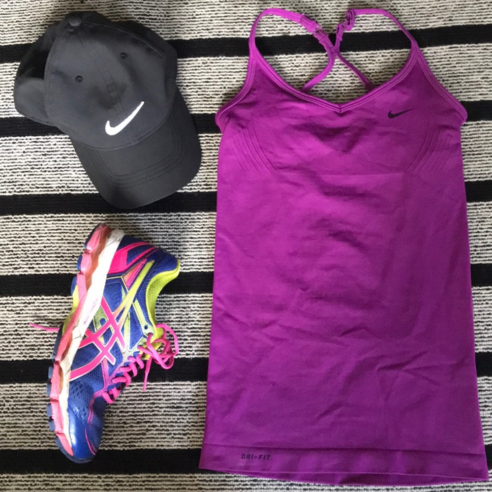 Nike small dri fit tank, one week flash sale 💥